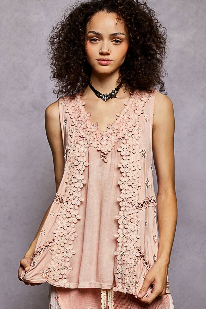 POL Sleeveless contrast floral lace crochet detail v-neck top